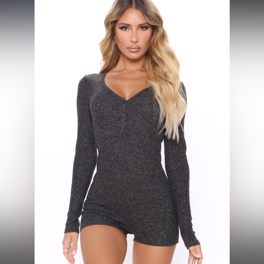 Sleep Fashion Romper Size Small